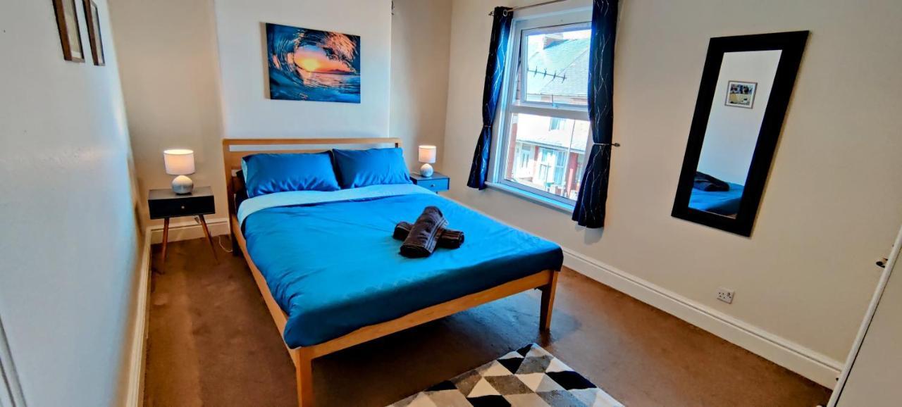 Rhubarb Terrace On The Coast - Sleeps 1-6 Villa Colwyn Bay Esterno foto