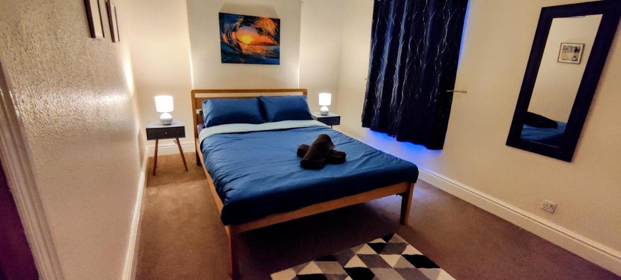 Rhubarb Terrace On The Coast - Sleeps 1-6 Villa Colwyn Bay Esterno foto