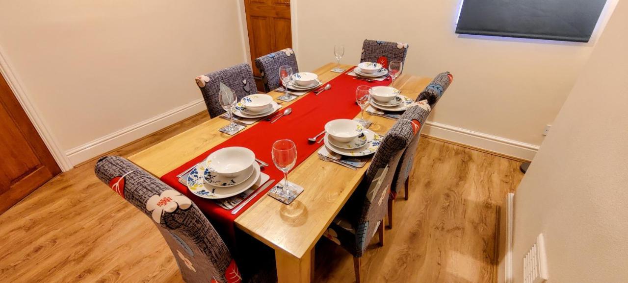Rhubarb Terrace On The Coast - Sleeps 1-6 Villa Colwyn Bay Esterno foto