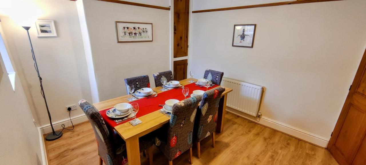 Rhubarb Terrace On The Coast - Sleeps 1-6 Villa Colwyn Bay Esterno foto
