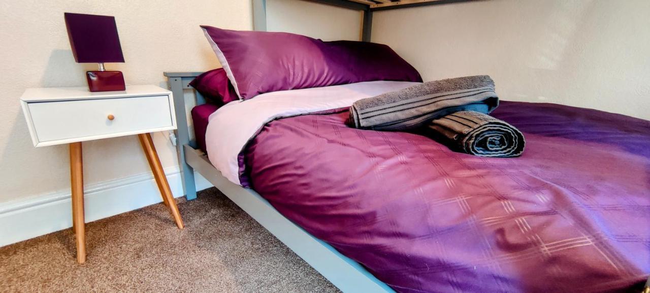 Rhubarb Terrace On The Coast - Sleeps 1-6 Villa Colwyn Bay Esterno foto